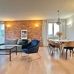165m2, 500m Od Starowki *